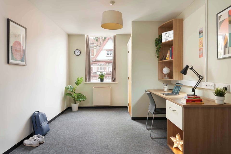 Single Room, Non Smoking | Interior