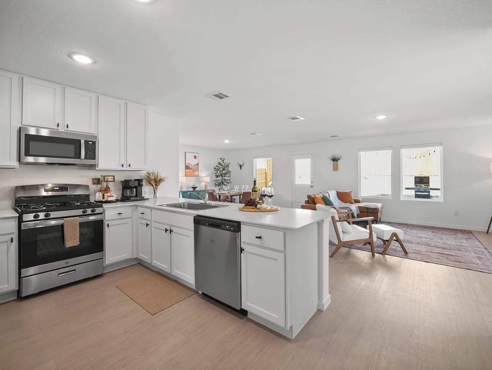 House, Multiple Beds, Patio, Garden View (The Oak Tree House) | Private kitchen