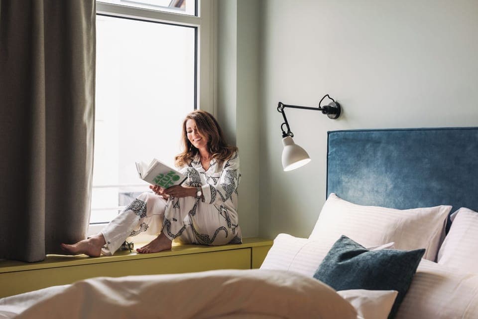 Standard Studio | In-room safe, blackout drapes, soundproofing, iron/ironing board