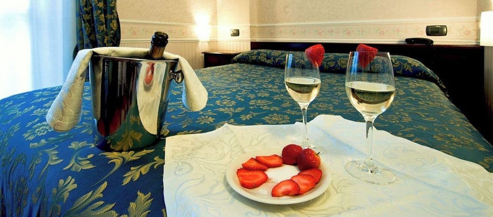 In-room safe, desk, laptop workspace, free WiFi