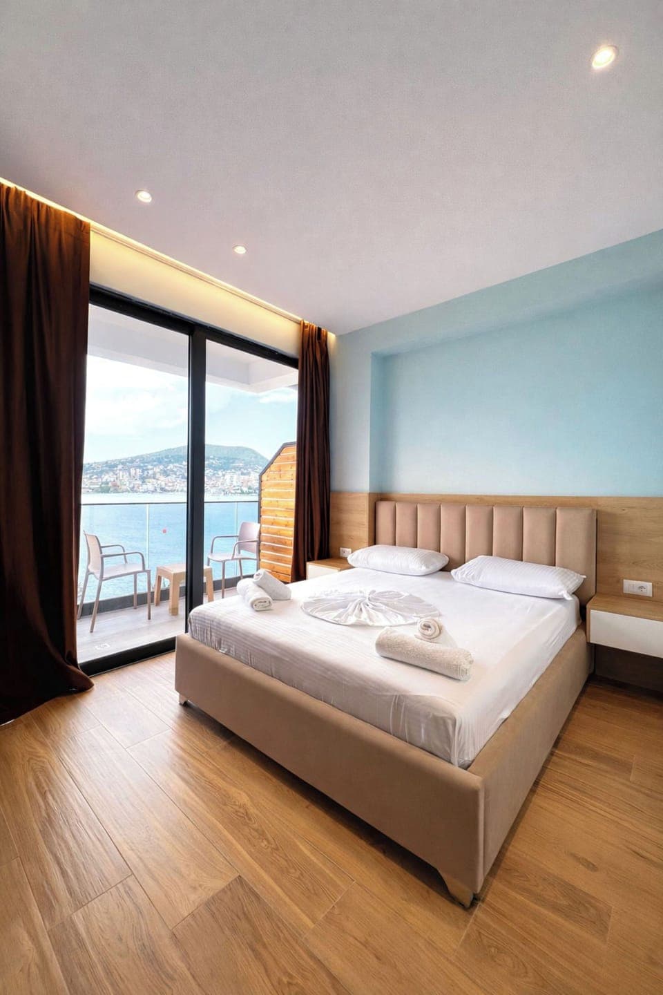 Double Room, Balcony, Sea View | Iron/ironing board, bed sheets
