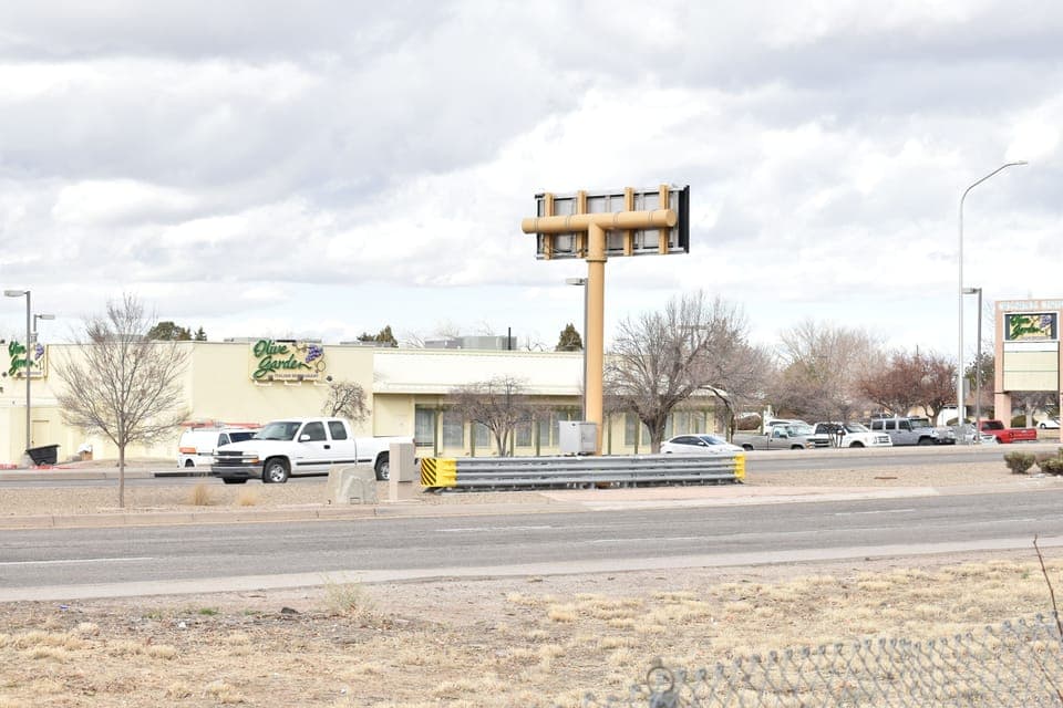 Deluxe Room, 1 King Bed, Non Smoking | Street view
