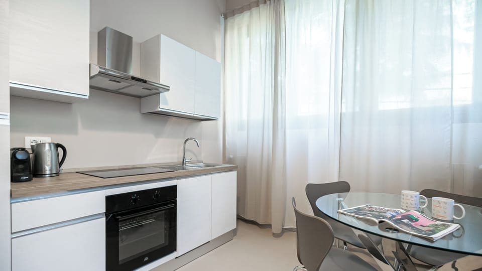 Apartment (1 Bedroom) | Interior