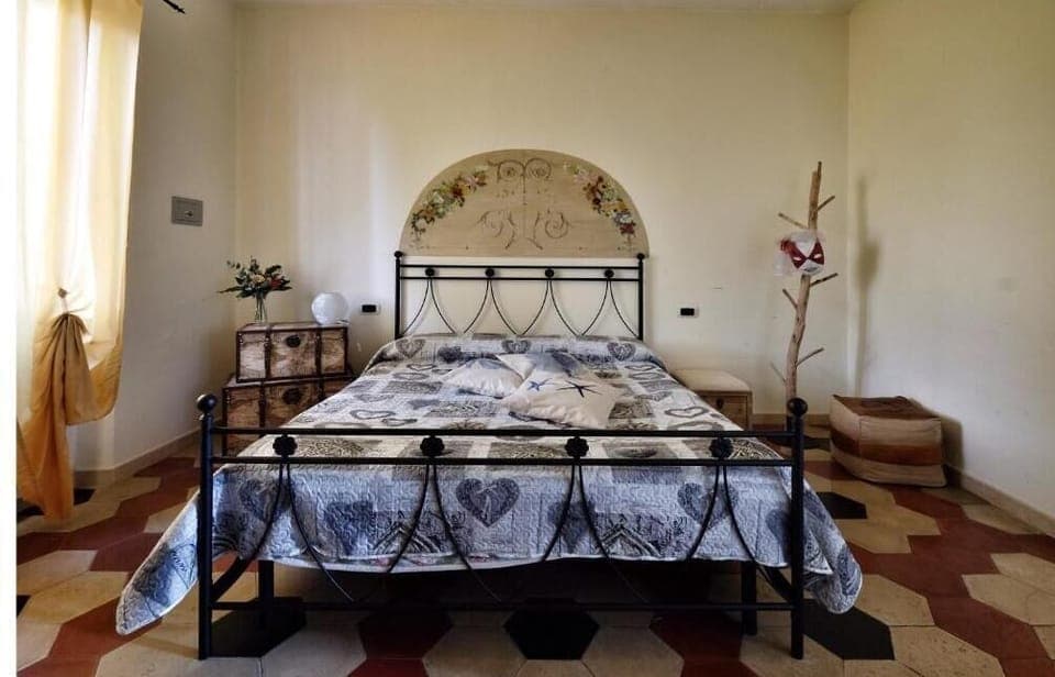 In-room safe, laptop workspace, free WiFi