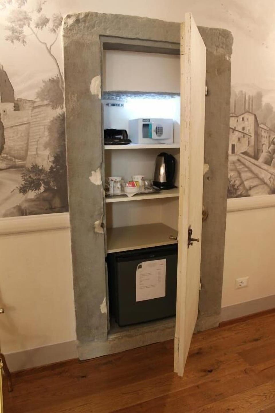 Grand Suite, City View | Interior