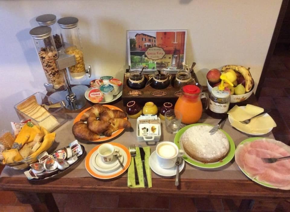 Free daily cooked-to-order breakfast