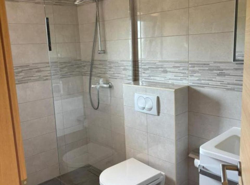 Villa (Four bedroom villa with pool) | Bathroom | Shower, towels
