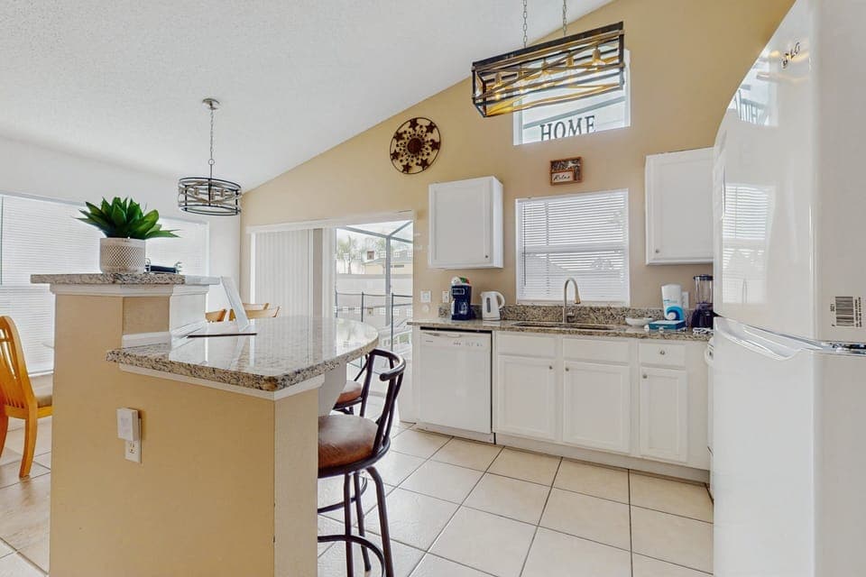 House, Multiple Beds, Pool Access, Pool View (The Fairway Retreat) | Private kitchen