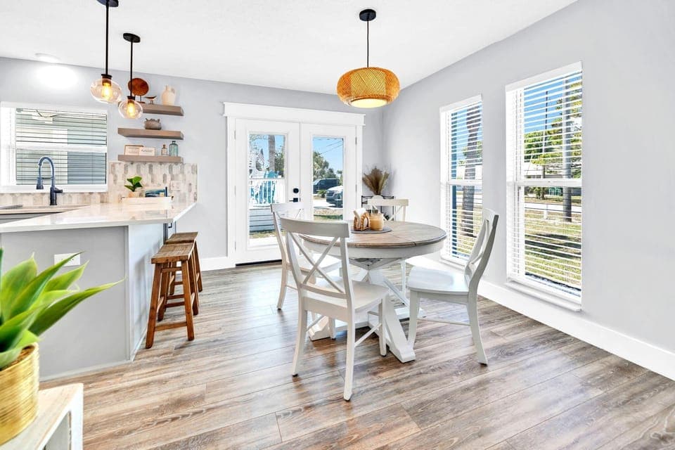 House, Multiple Beds (The Beach Bunker) | Dining