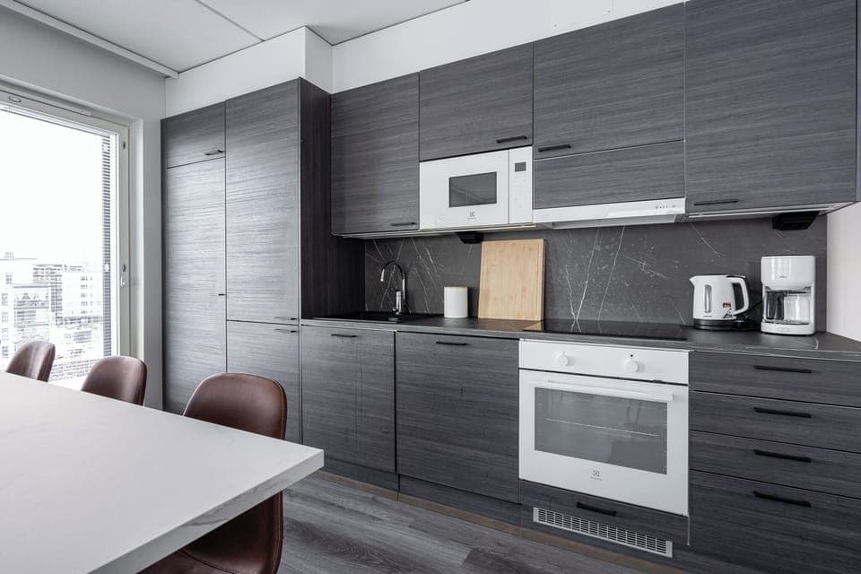 Superior Apartment, 2 Bedrooms, Lake View, Beachfront | Private kitchen | Full-size fridge, microwave, oven, stovetop