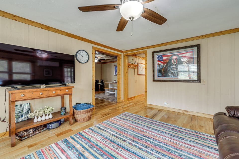 House (2 Bedrooms) | Interior