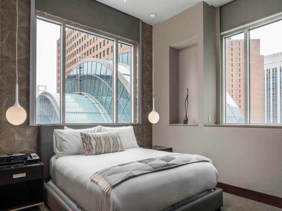 Suite, 1 King Bed (Modernism Collection) | Premium bedding, pillowtop beds, minibar, in-room safe