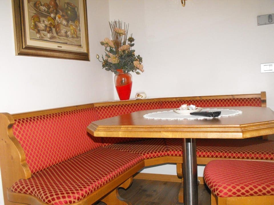 Lunch and dinner served, Regional cuisine