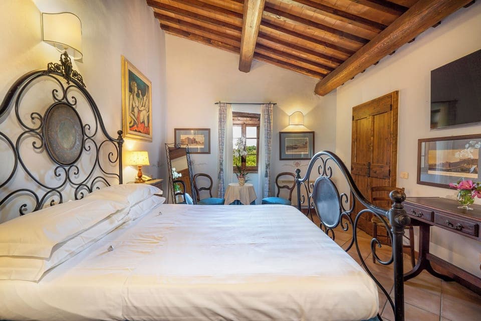 Room, 1 Double Bed, Poolside | Minibar, desk, blackout drapes, iron/ironing board