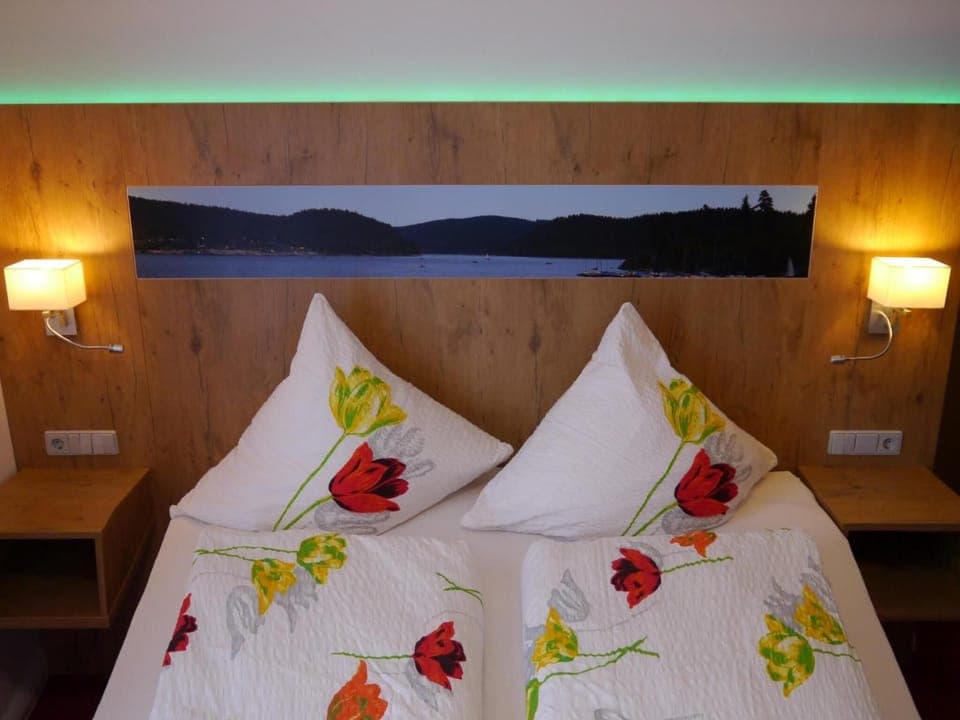 In-room safe, desk, rollaway beds, free WiFi