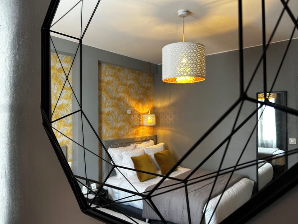 Deluxe Double Room | In-room safe, desk, soundproofing, free WiFi