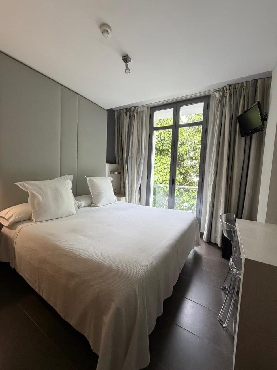 Comfort Double Room, Balcony, City View | Premium bedding, memory foam beds, in-room safe, desk