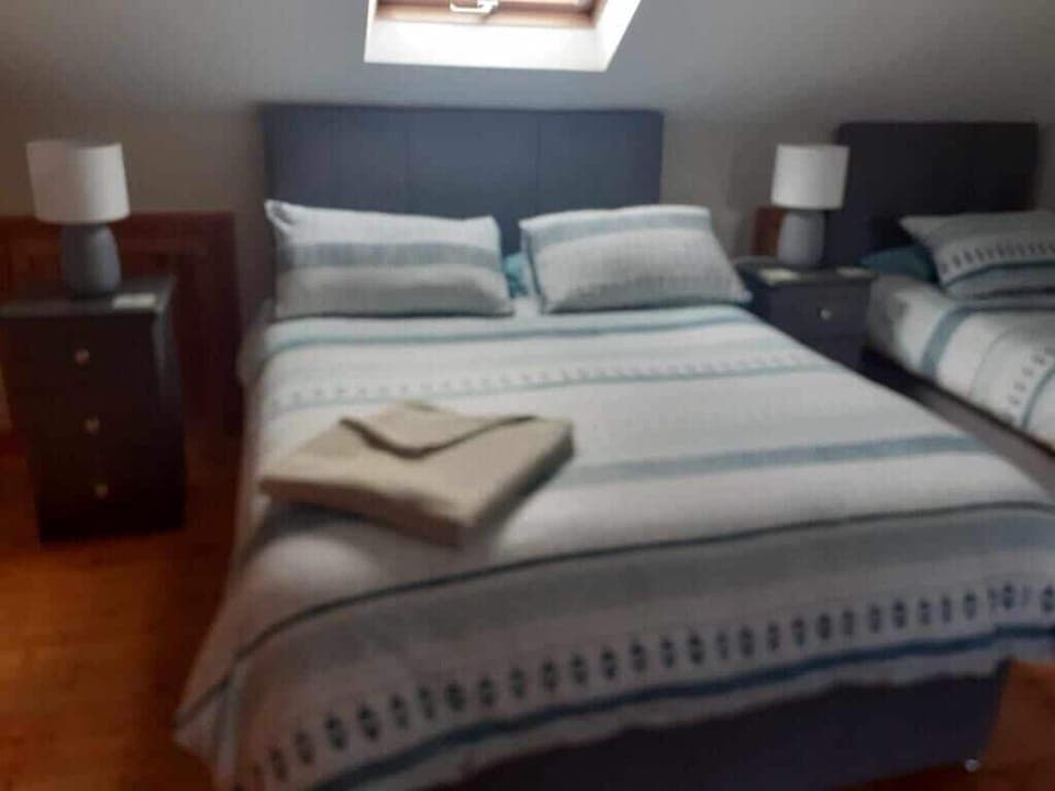 Quadruple Room | Iron/ironing board, free WiFi