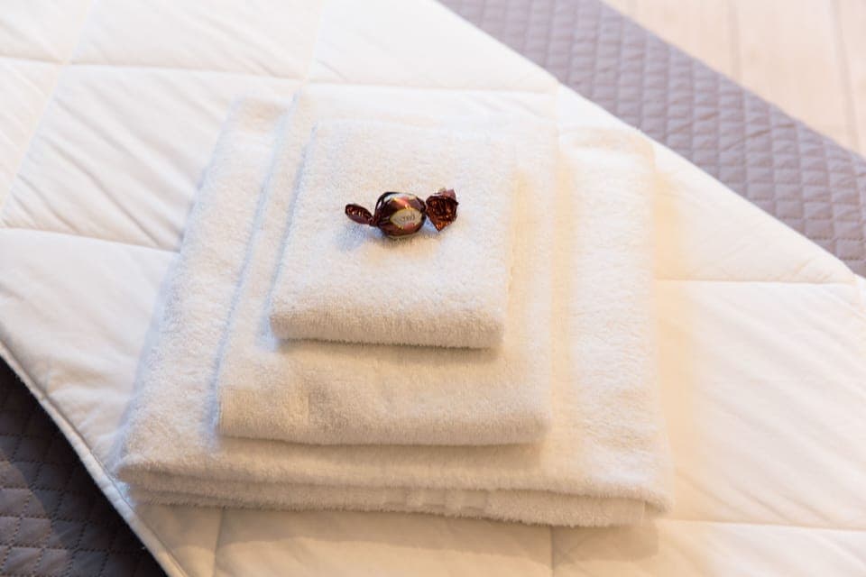 Triple Room | In-room safe, desk, soundproofing, free WiFi