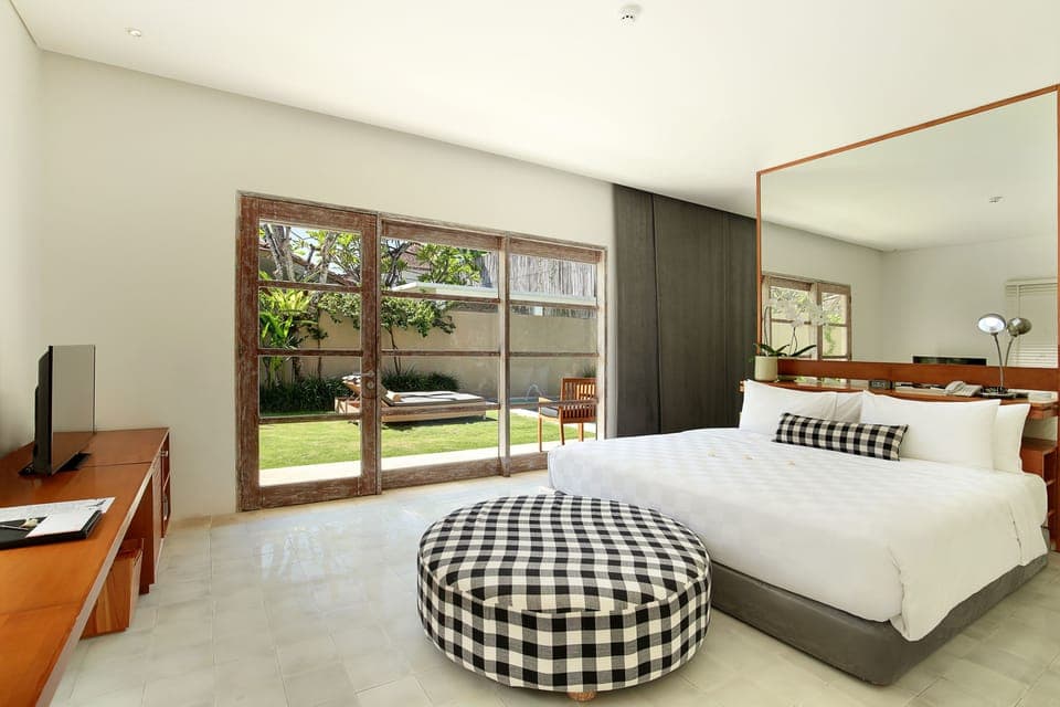 Executive Villa, 1 Bedroom, Private Pool | Premium bedding, minibar, in-room safe, desk