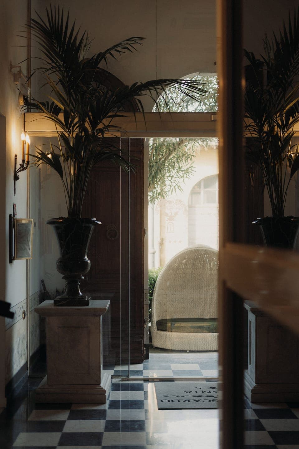 32-inch LCD TV with satellite channels, TV