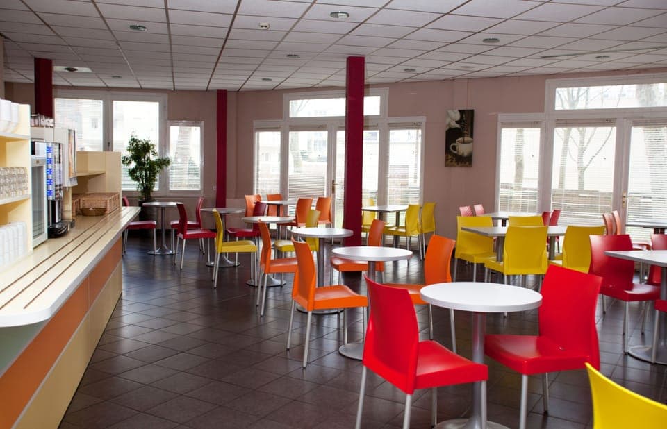 Daily buffet breakfast (EUR 5.90 per person)