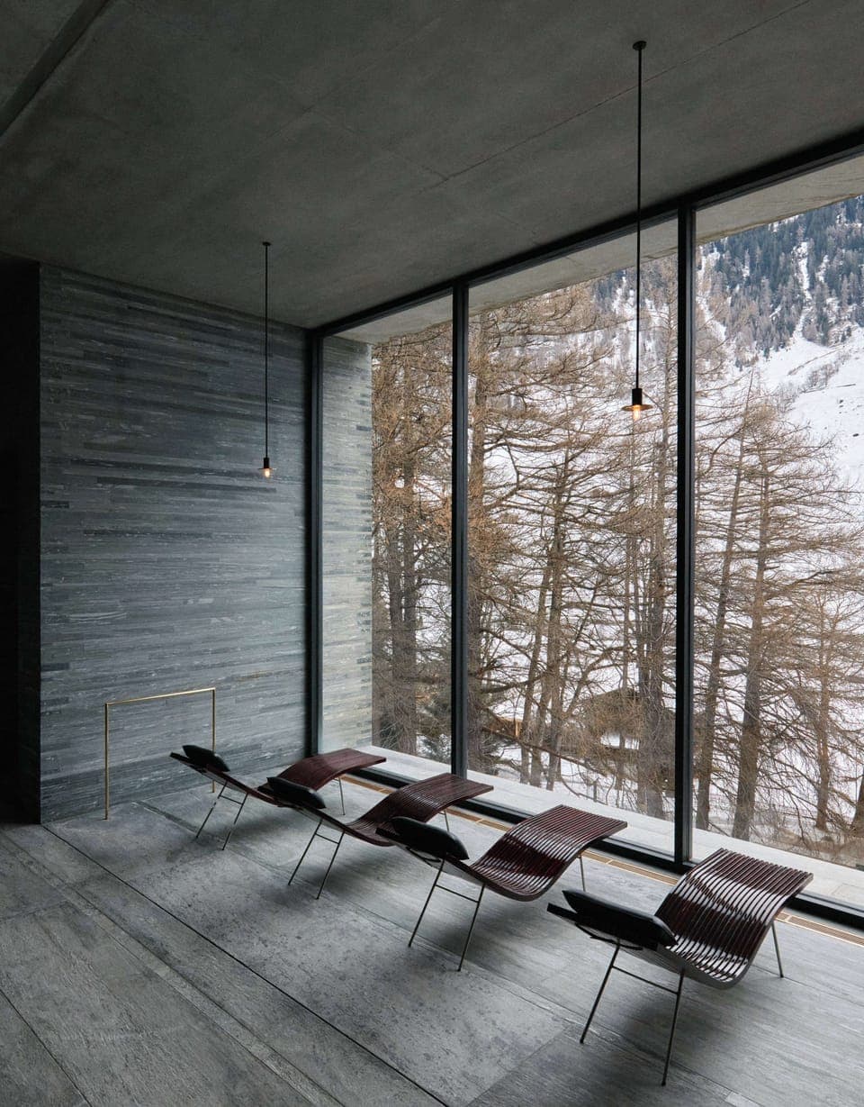 Couples treatment rooms, steam room, hot springs, body treatments