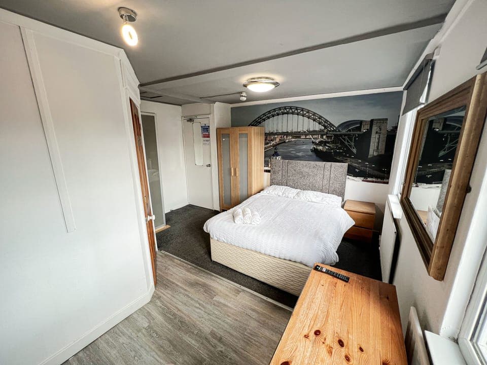 Basic Double Room, Ensuite | Room amenity