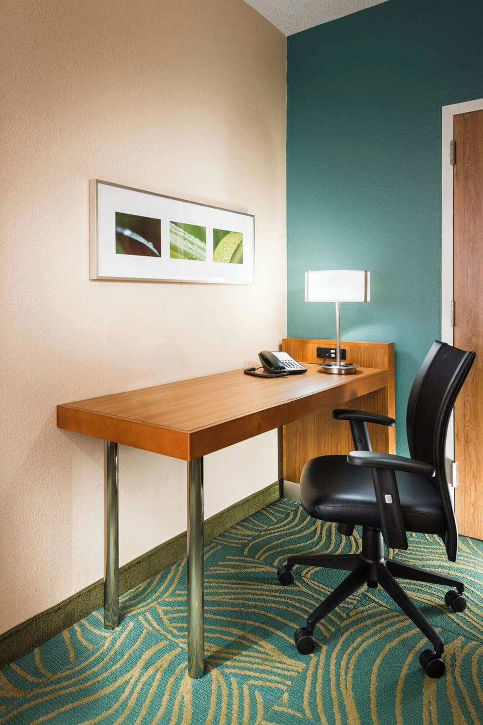 Premium bedding, pillowtop beds, in-room safe, desk