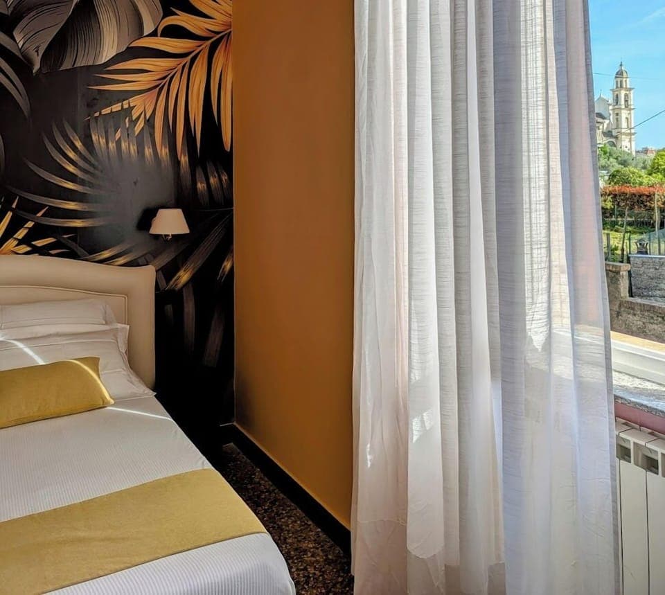 Deluxe Double Room | Premium bedding, pillowtop beds, in-room safe, desk