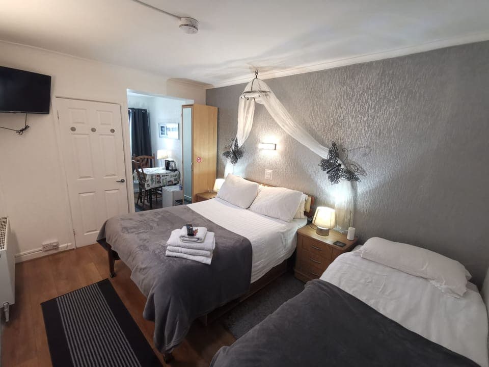 Suite, Ensuite (Sleeps 4) | Soundproofing