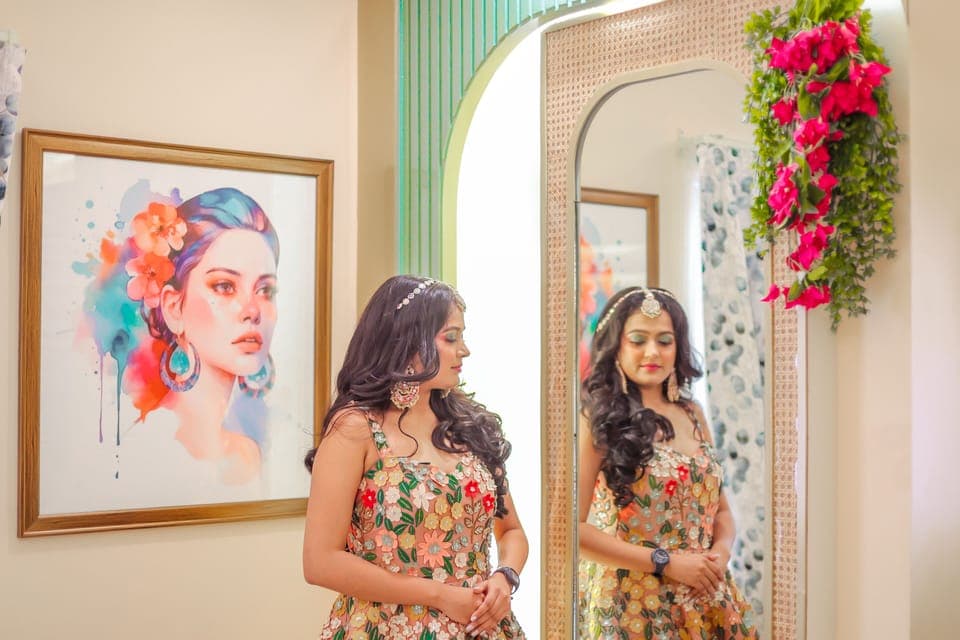 Bohemian Theme Room with Artistic Rattan decor & Designer Washroom | Egyptian cotton sheets, premium bedding, memory foam beds, minibar