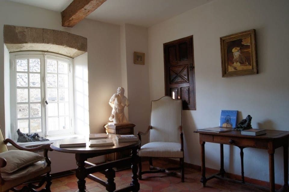 Traditional Cottage, 2 Bedrooms, Kitchenette, Garden View | Living area