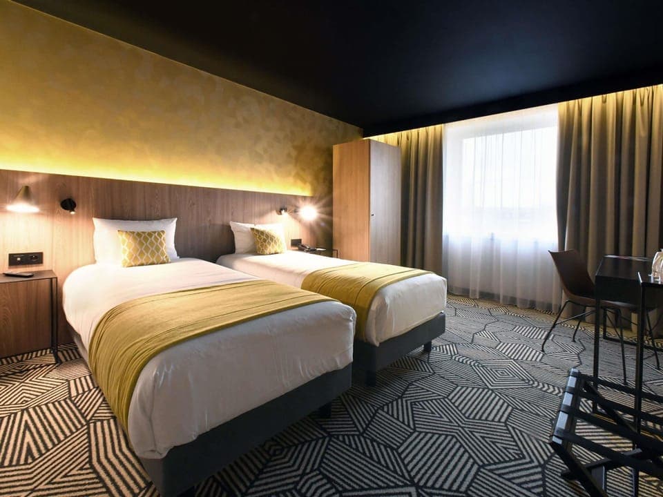 Classic Twin Room, 2 Twin Beds | Premium bedding, desk, blackout drapes, soundproofing