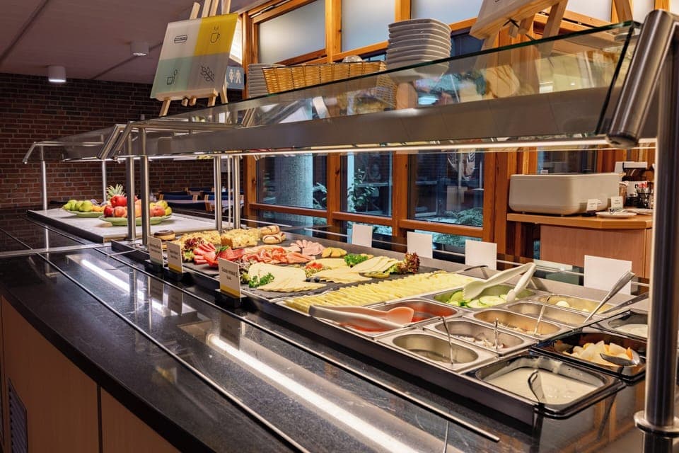 Daily buffet breakfast (EUR 17 per person)