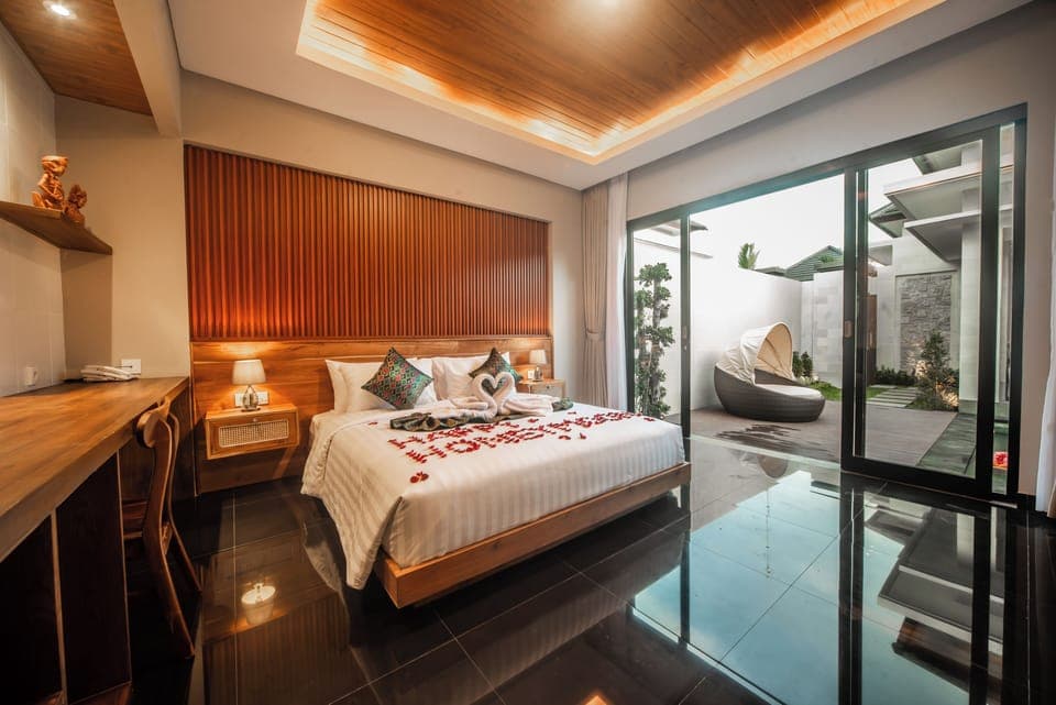 One Bedroom Private with Jacuzzi | Premium bedding, minibar, in-room safe, desk