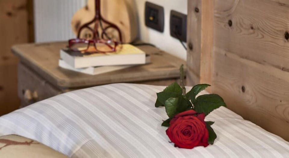 Premium bedding, minibar, in-room safe, soundproofing