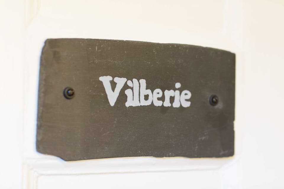 Egyptian cotton sheets, premium bedding, individually decorated