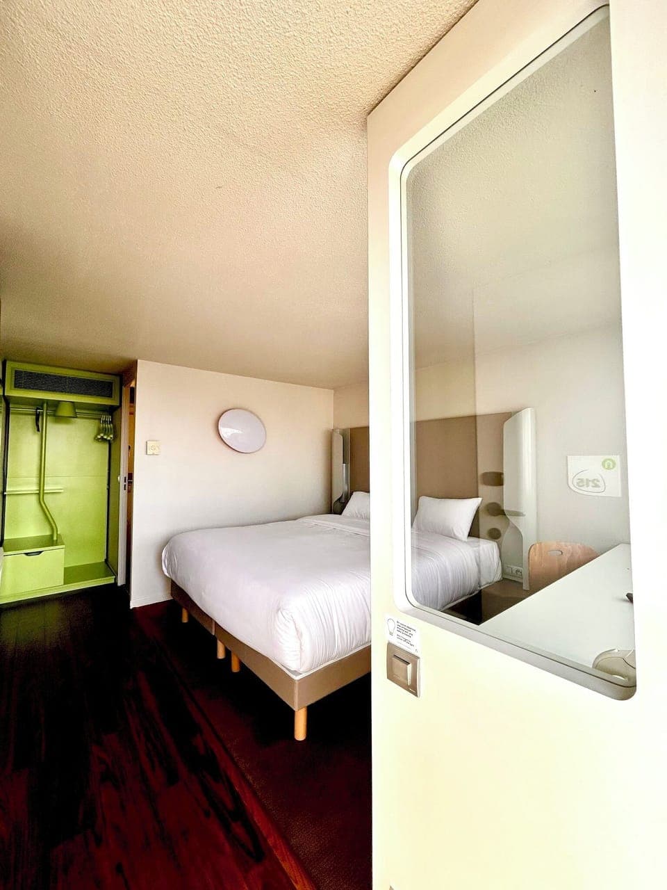 Standard Room, 1 Double Bed | Premium bedding, desk, blackout drapes, soundproofing