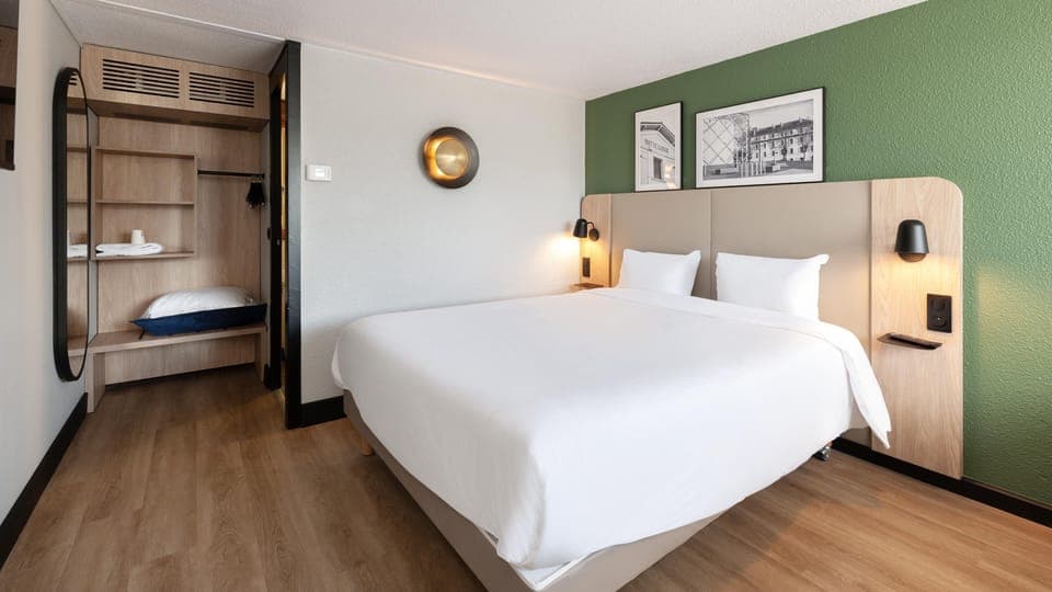 Standard Room, Multiple Beds | Premium bedding, desk, laptop workspace, blackout drapes