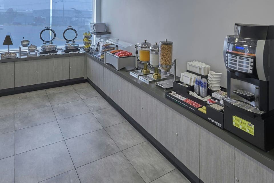 Free daily full breakfast