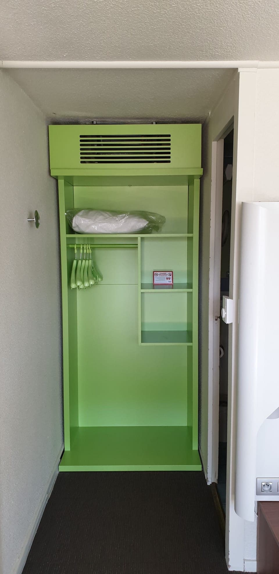 Premium bedding, in-room safe, individually furnished, desk