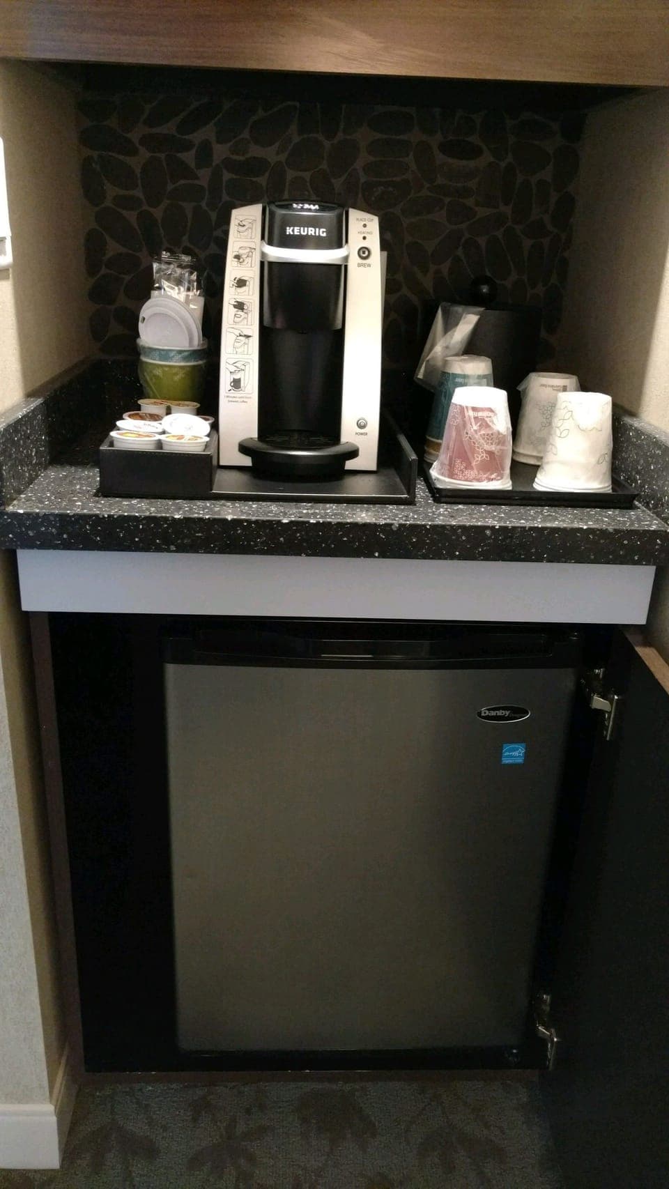 Mini-refrigerator