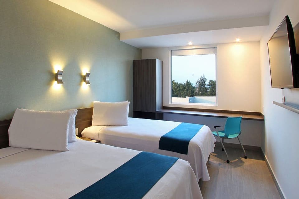 Superior Double Room | In-room safe, desk, iron/ironing board, free WiFi