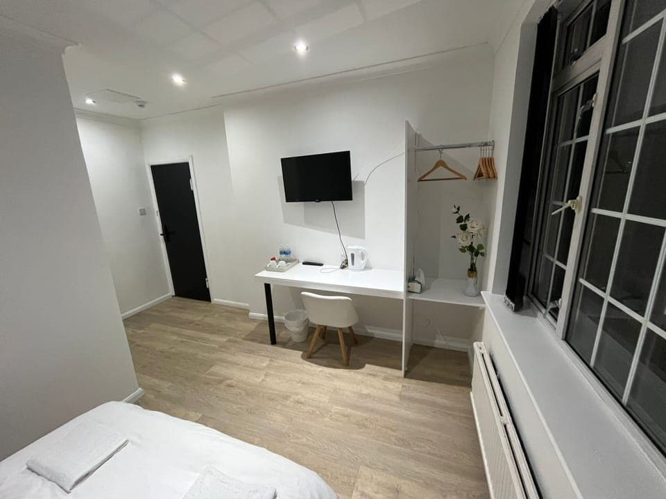 Standard Single Room | Room amenity