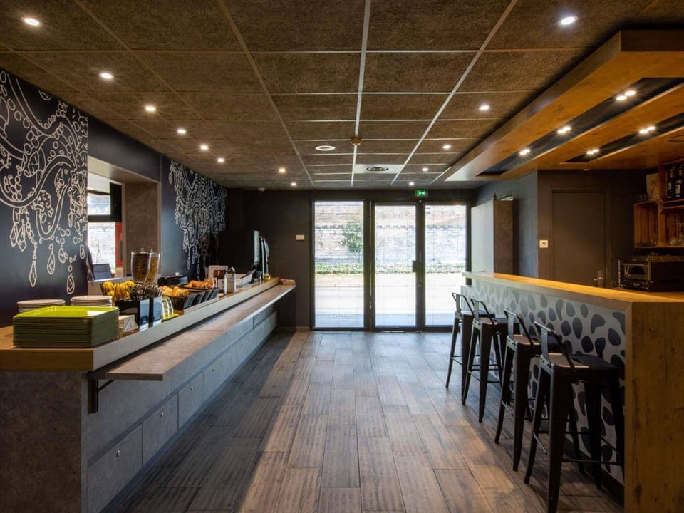 Daily buffet breakfast (EUR 10.50 per person)