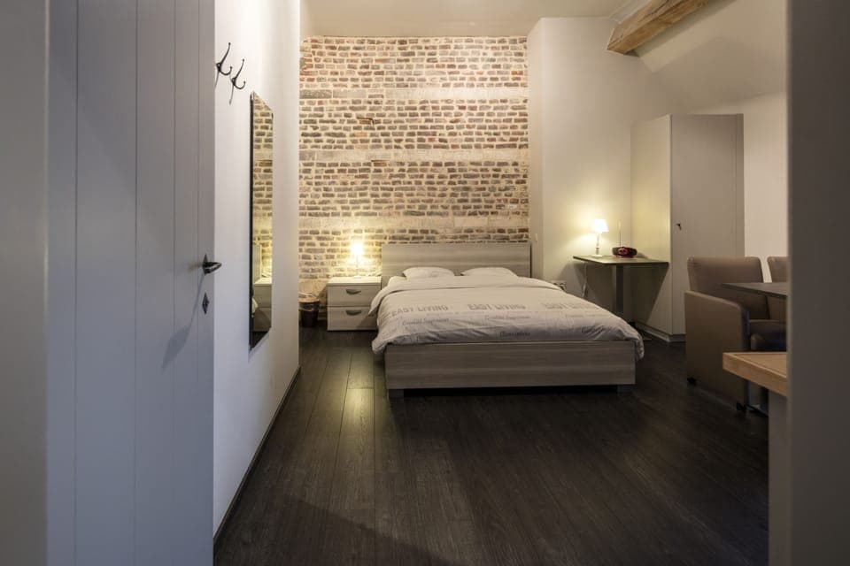 Triple Room | Minibar, blackout drapes, soundproofing, free WiFi