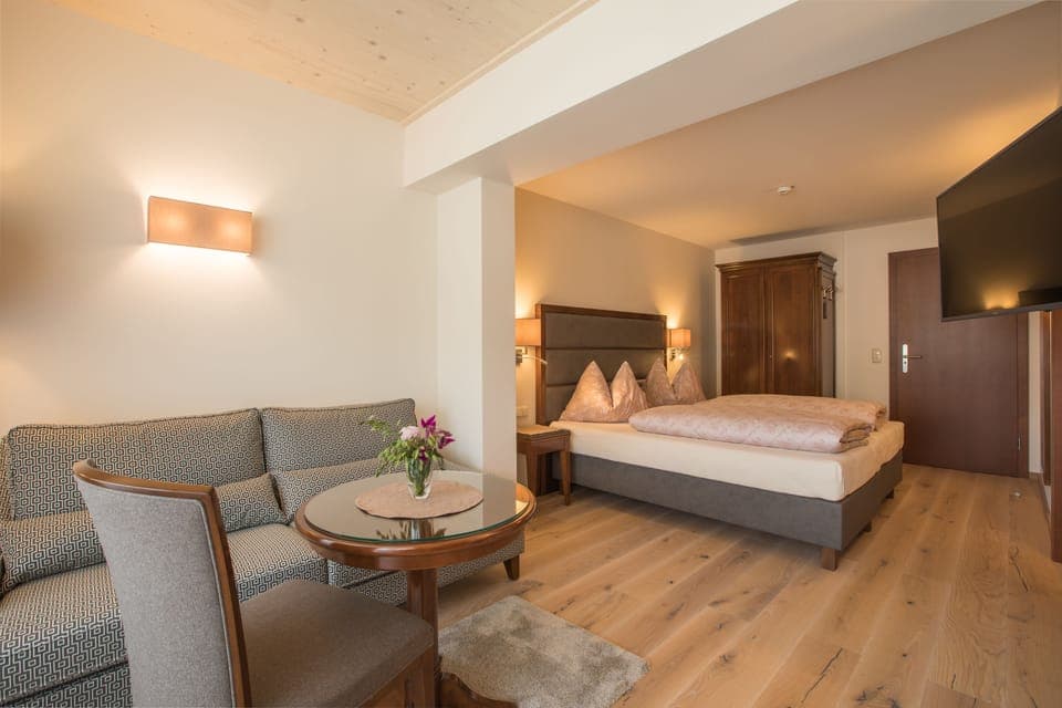 Deluxe Double Room, 1 Bedroom, Balcony, Mountain View | 1 bedroom, in-room safe, free WiFi