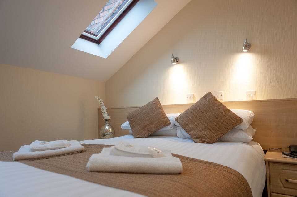 Quadruple Room, Ensuite (( 1 Double 2 Singles)) | Room amenity