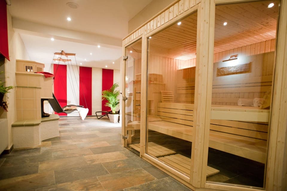 Thai massages, sports massages